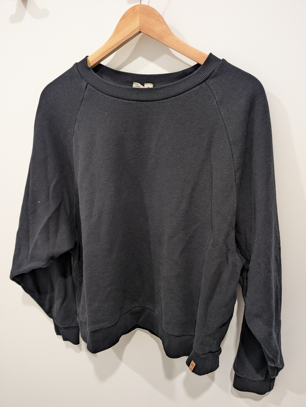 tentree Black Waist Length Crewneck Sweatshirt